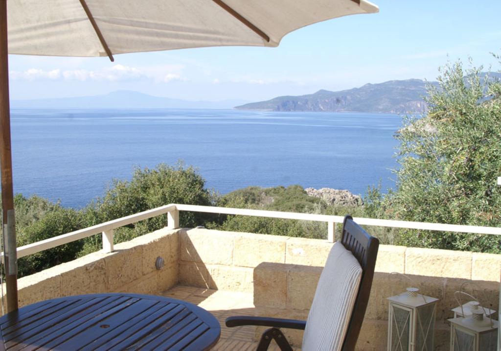Apartamento Katikies Manis Kardamyli Exterior foto