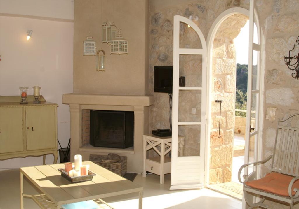 Apartamento Katikies Manis Kardamyli Exterior foto